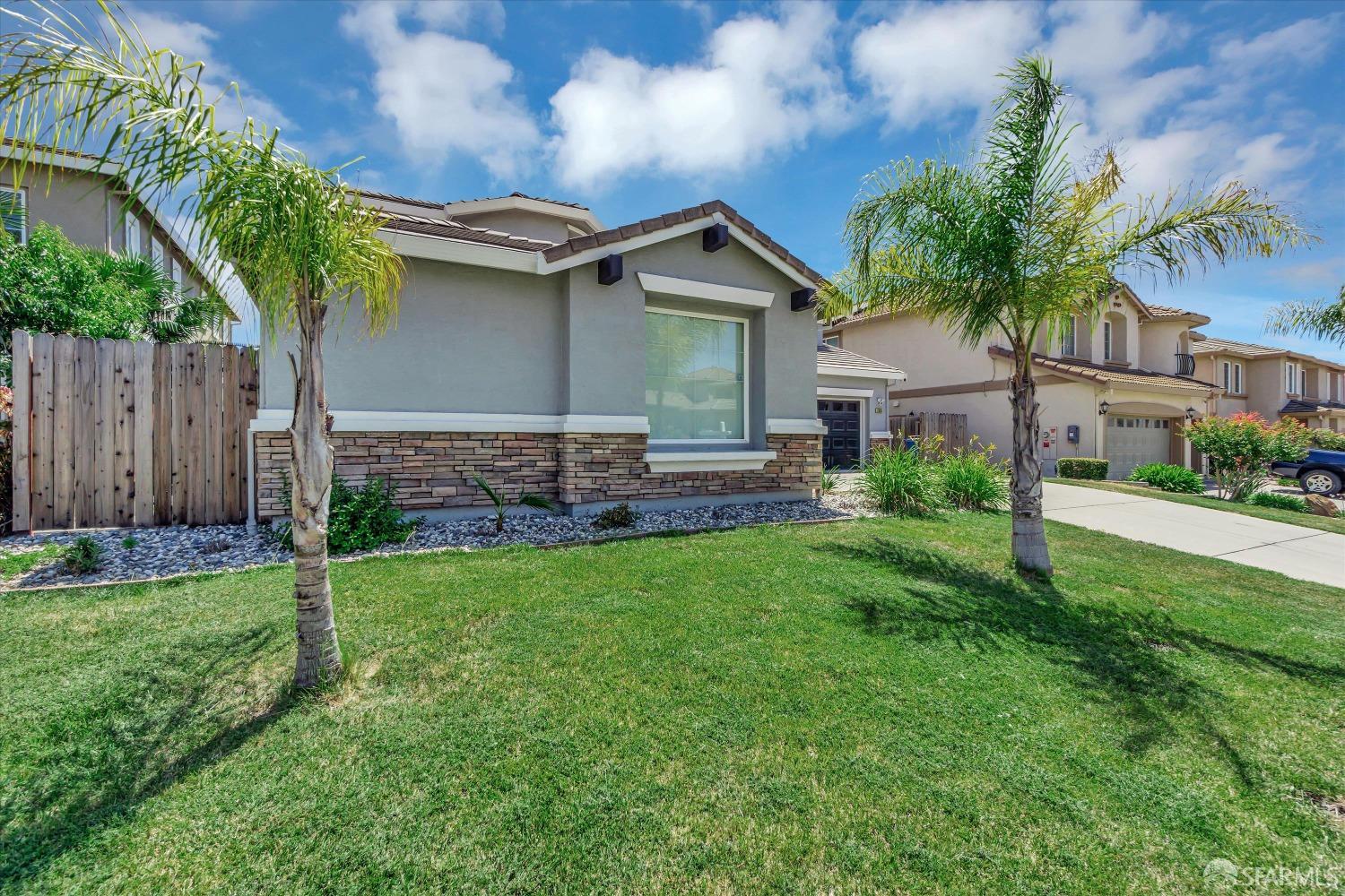 2320 Quartz Way