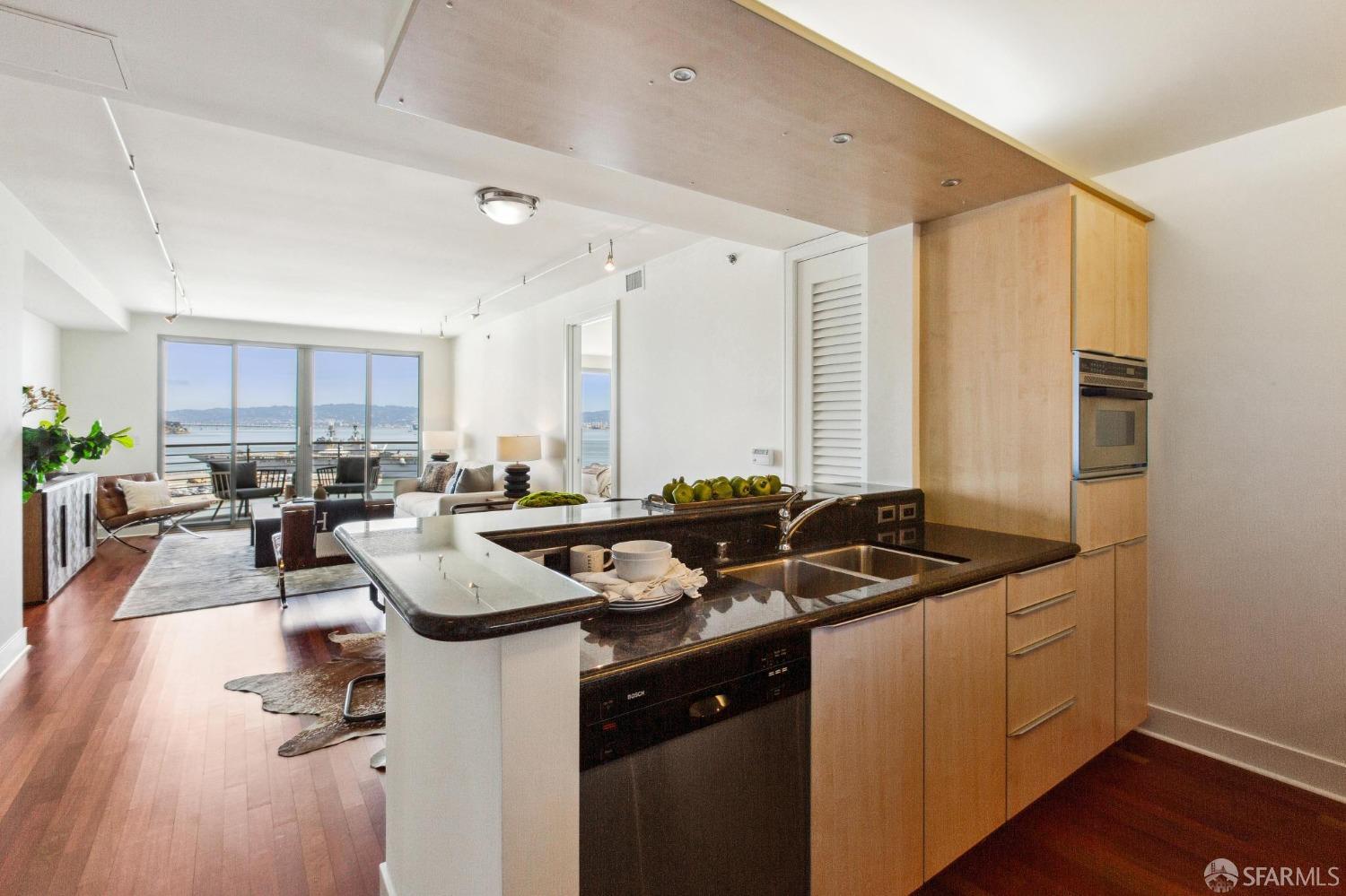 229 Brannan Street # 16C