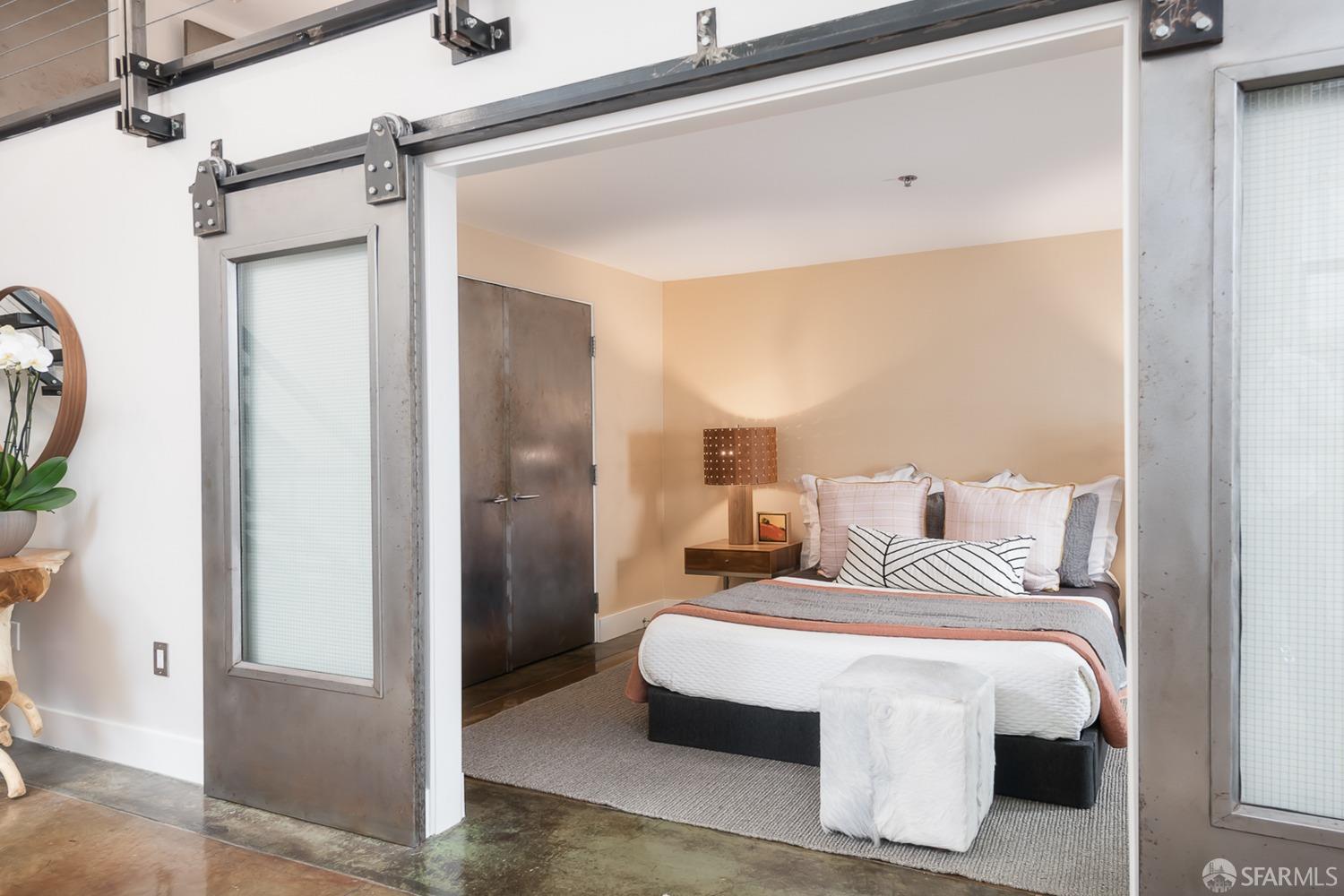 1 Clarence Place # 1