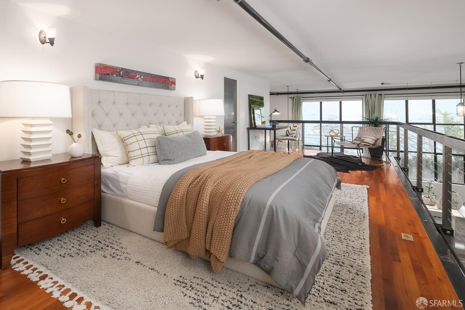 1 Clarence Place # 1