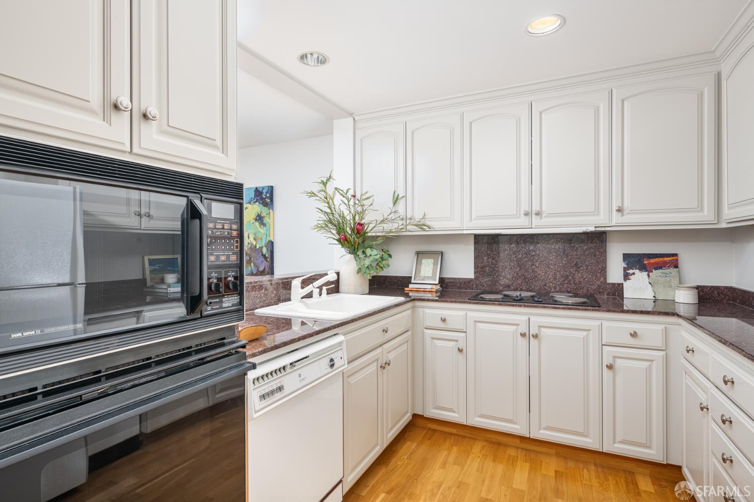 75 Folsom Street # 1701