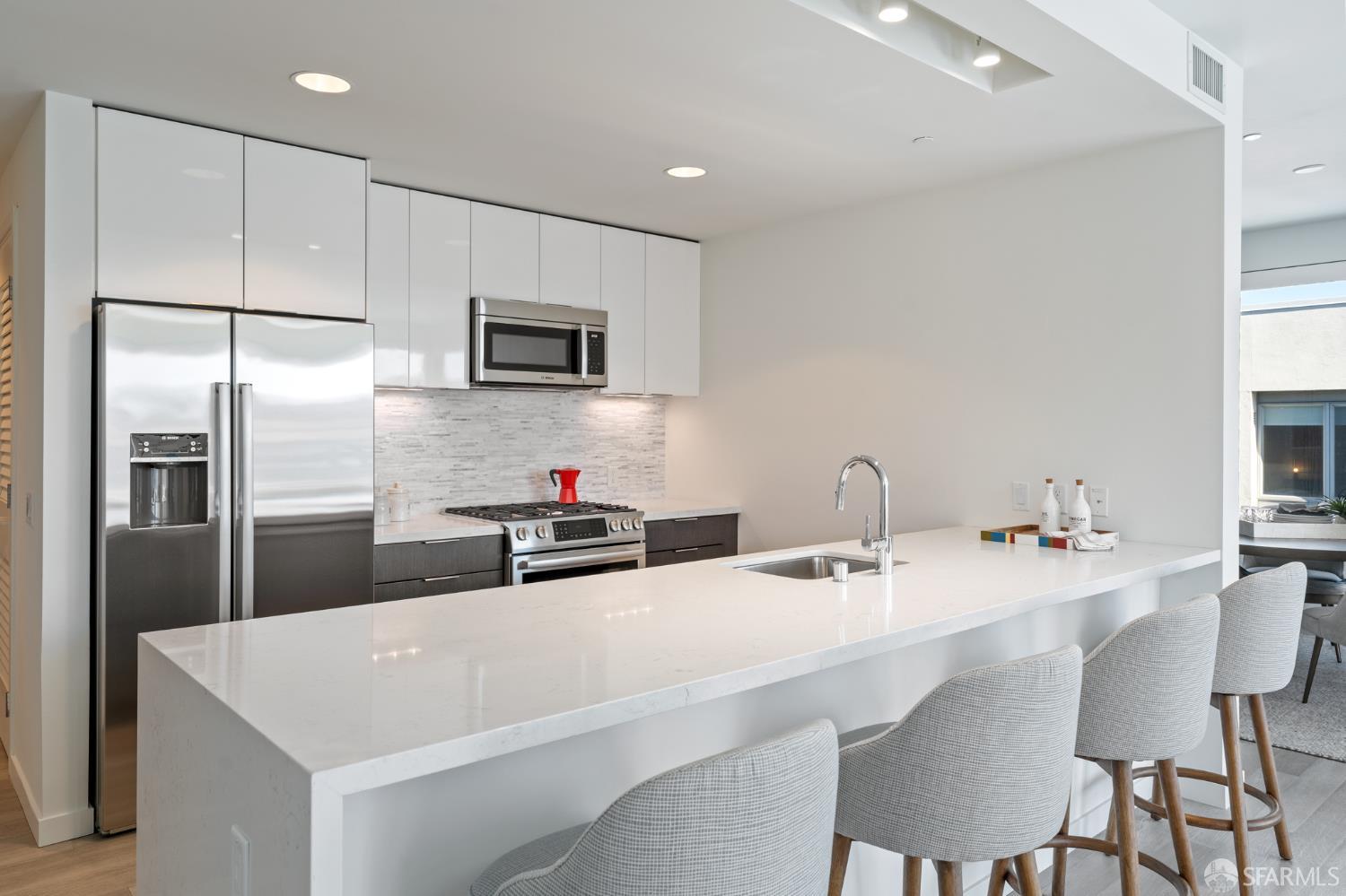 10 Innes Court # 405