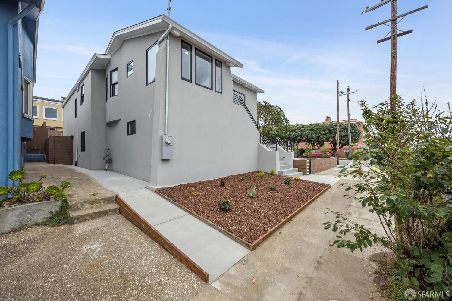 494 46th Avenue