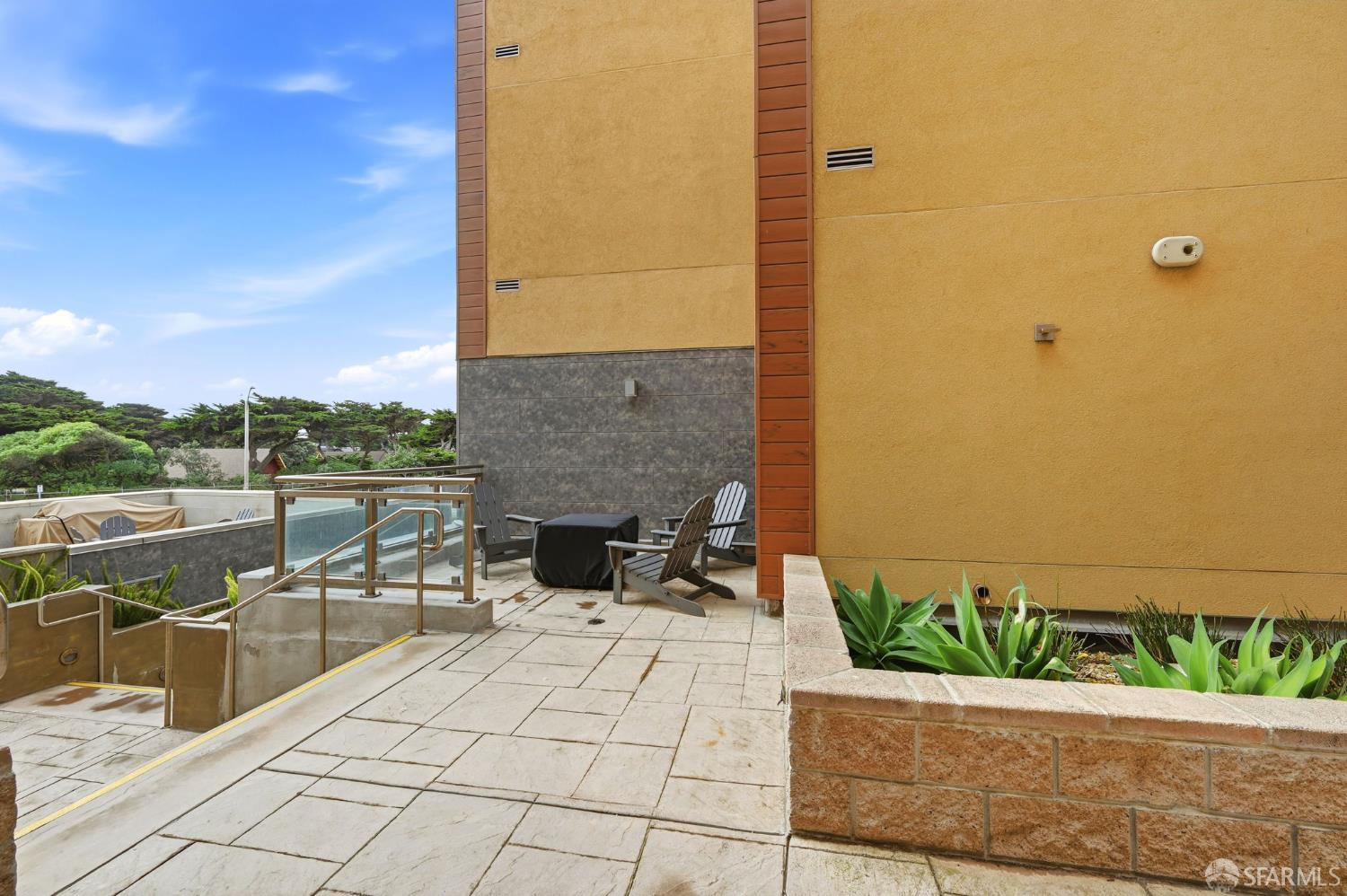 3535 Wawona Street # 415