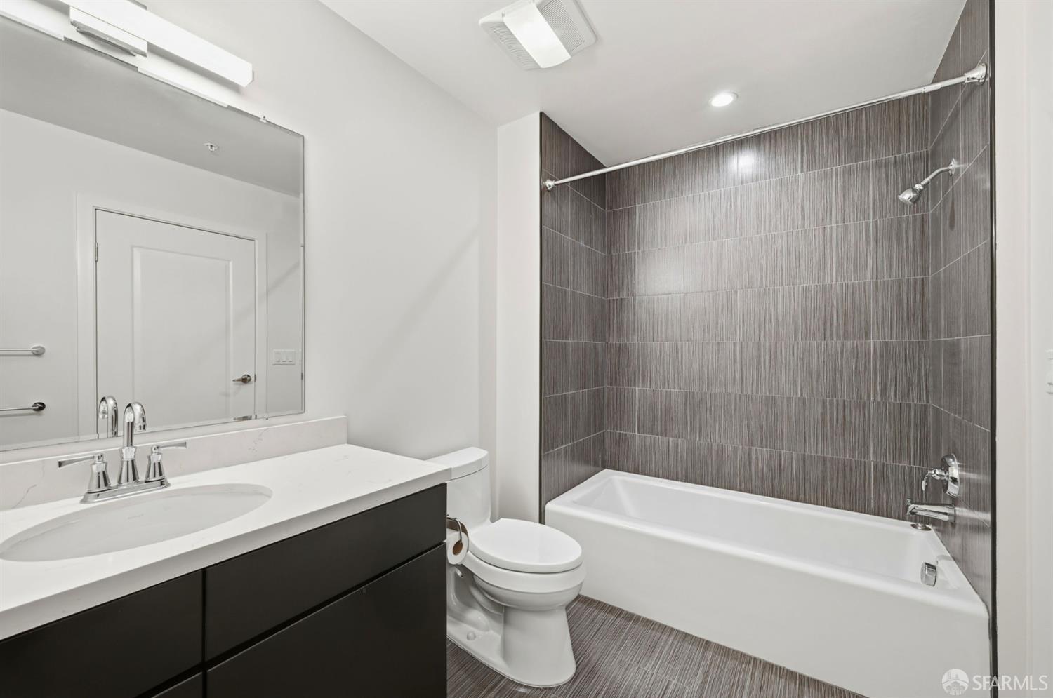 3535 Wawona Street # 415