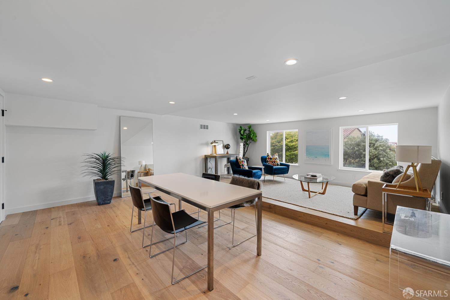 628 Los Palmos Drive