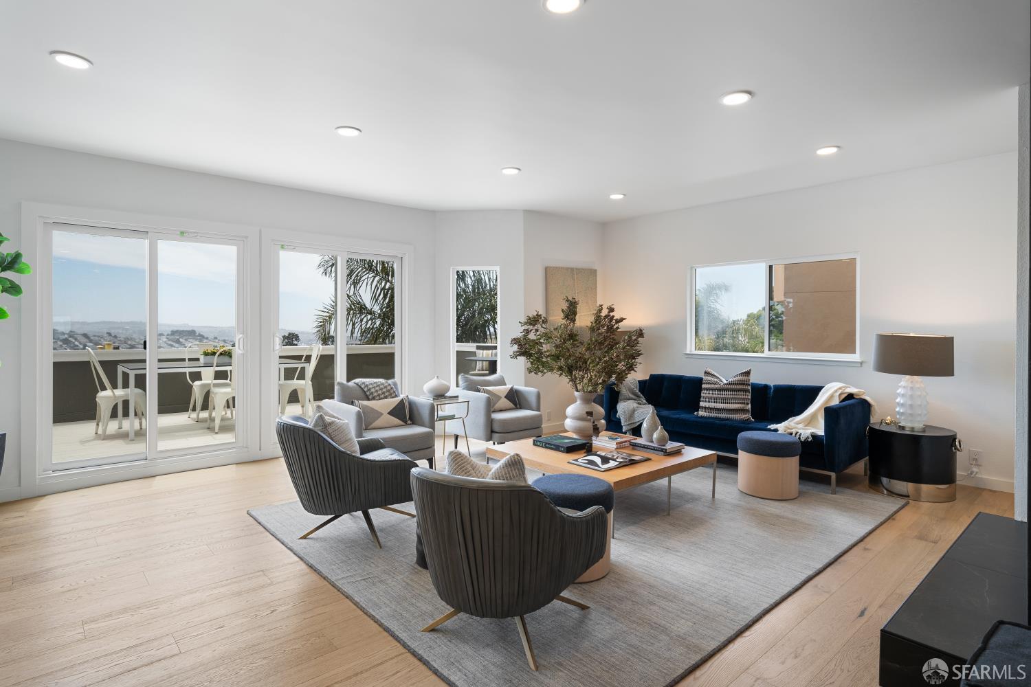 628 Los Palmos Drive