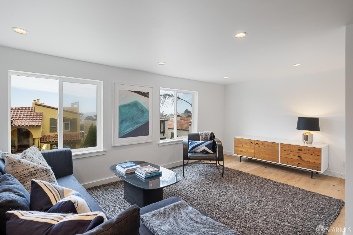 628 Los Palmos Drive