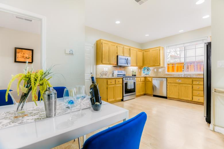 15358 Snowy Plover CT