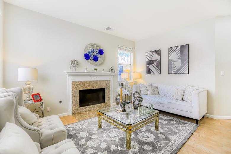 15358 Snowy Plover CT