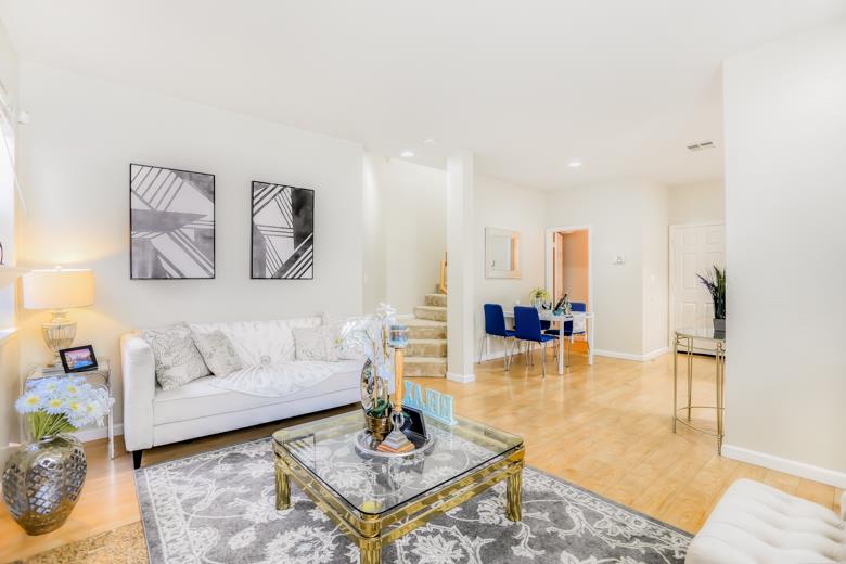 15358 Snowy Plover CT