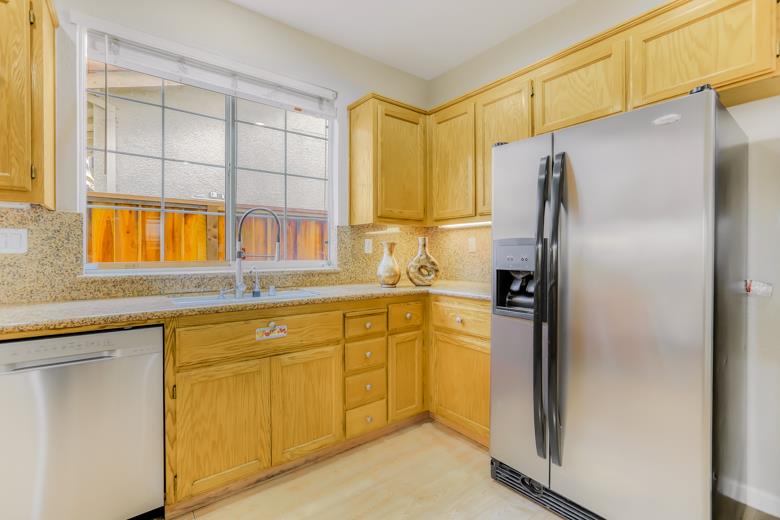 15358 Snowy Plover CT