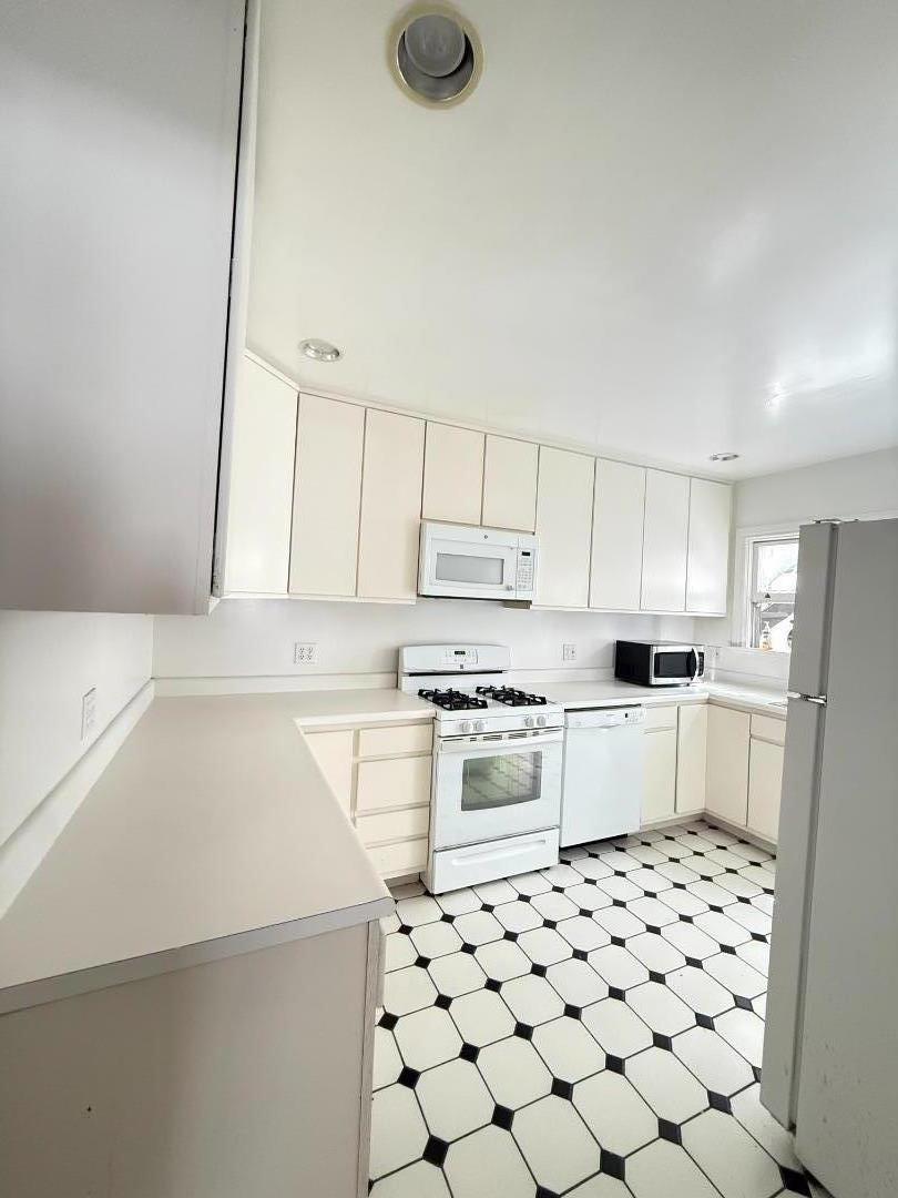 2326 Le Conte Avenue # 1