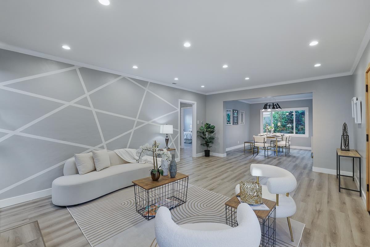 114 Garden Lane