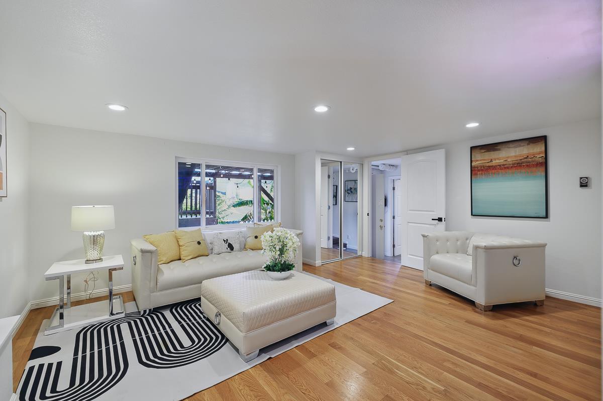 114 Garden Lane