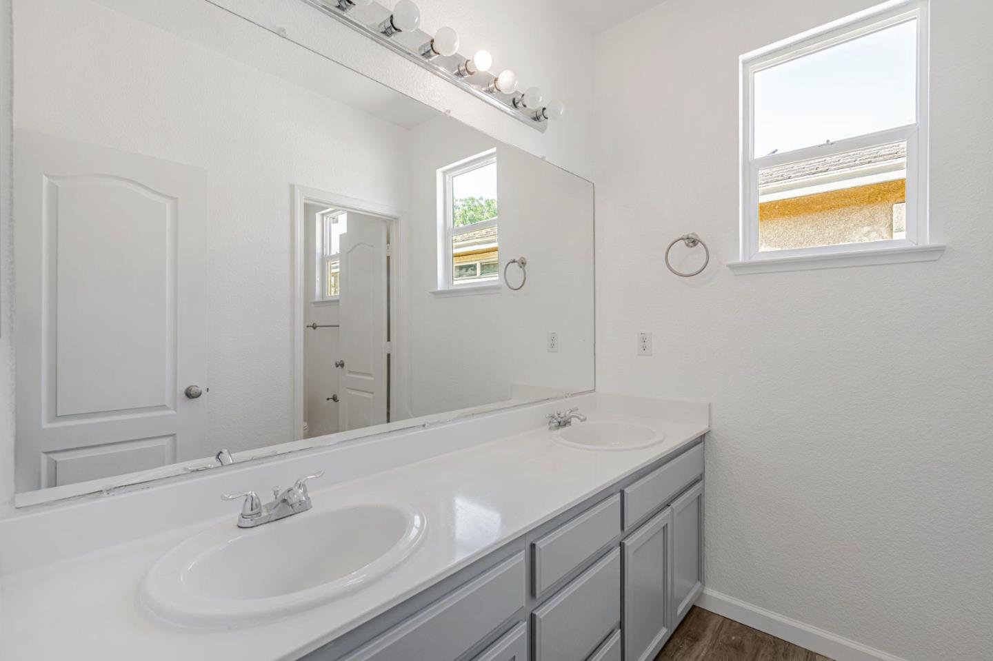 5323 Gold Creek Circle