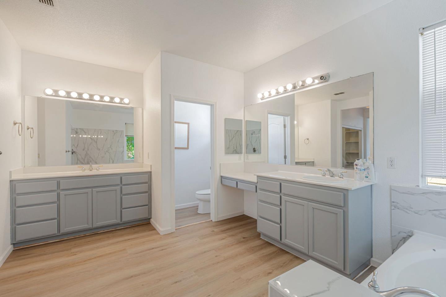 5323 Gold Creek Circle