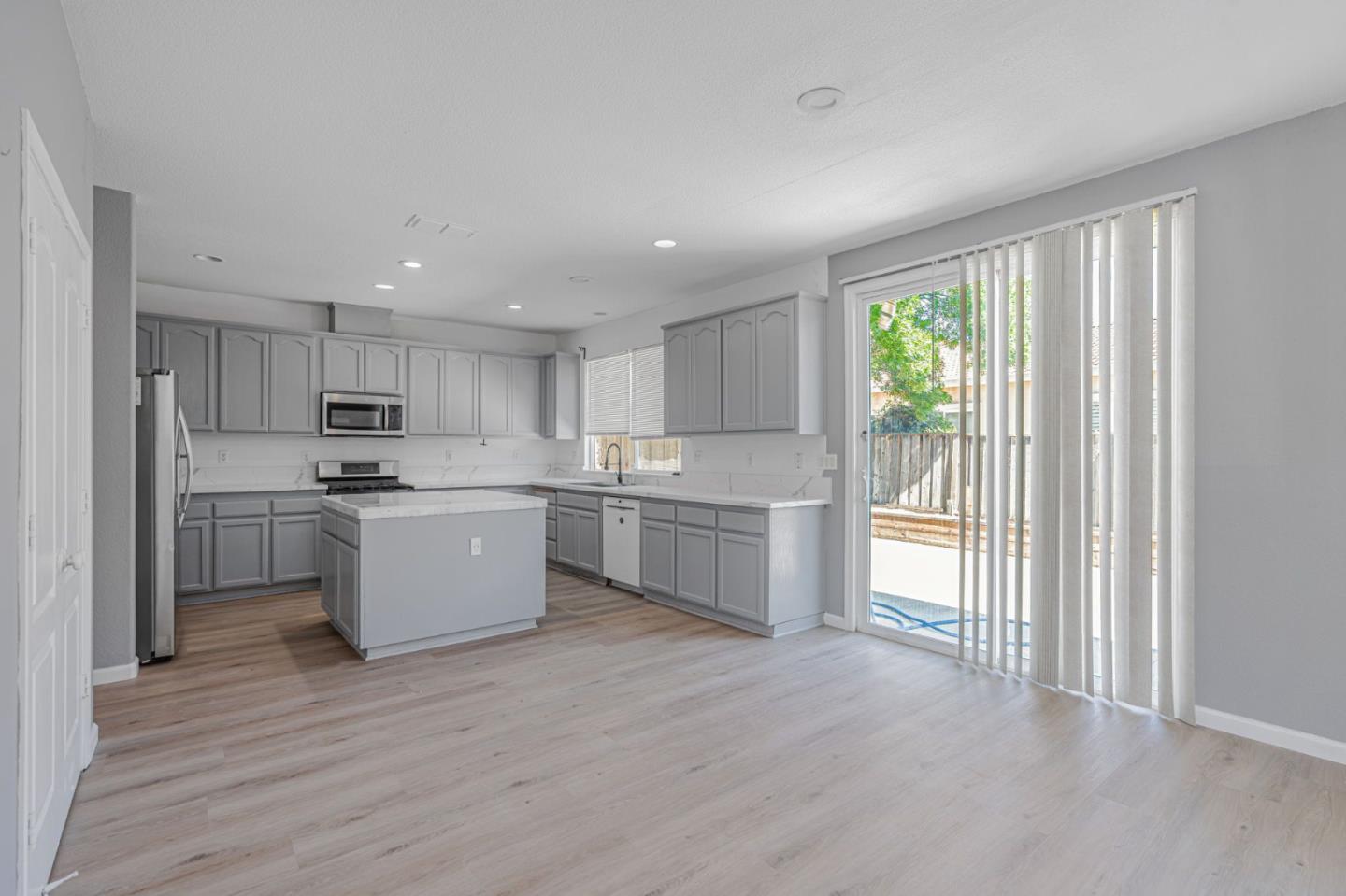 5323 Gold Creek Circle