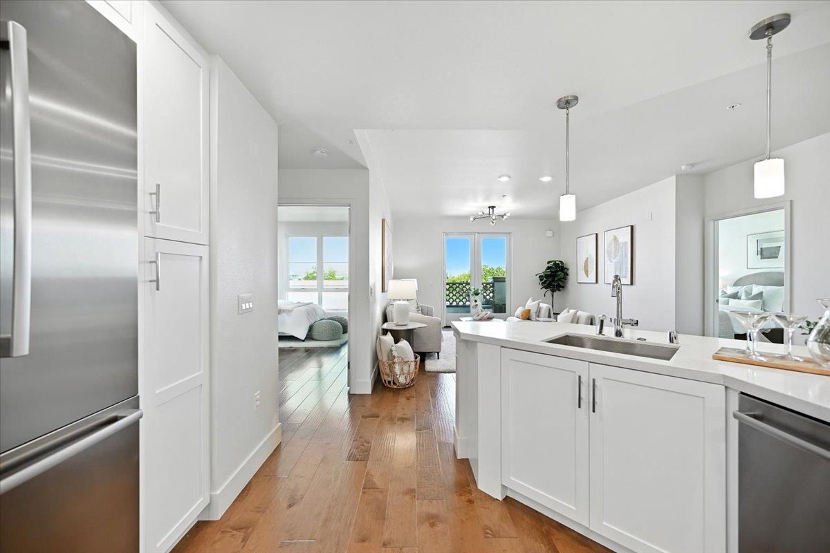 657 Walnut Street 325