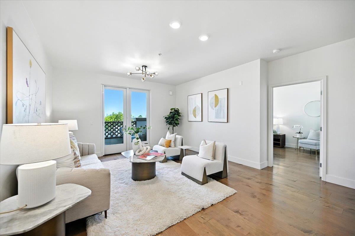 657 Walnut Street 325