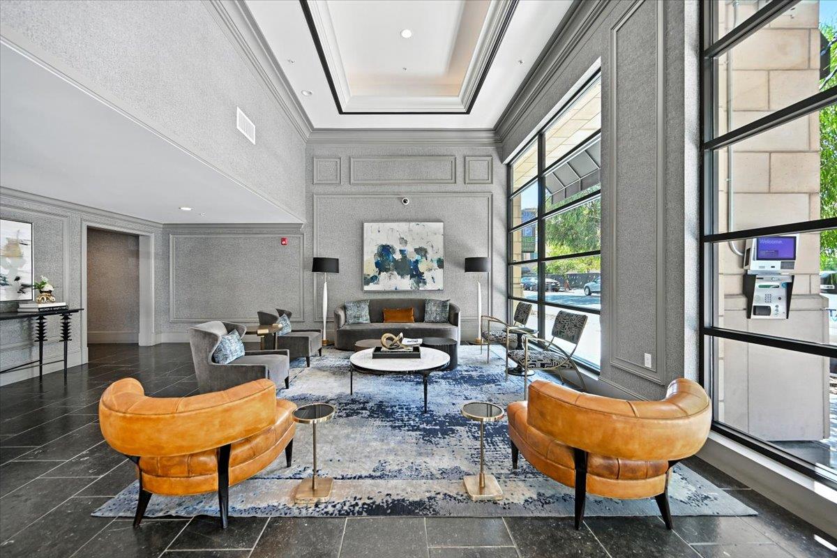657 Walnut Street 325