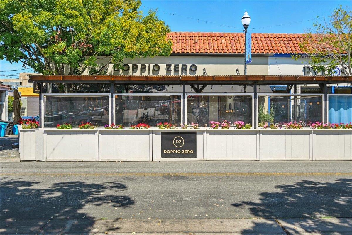 657 Walnut Street 325
