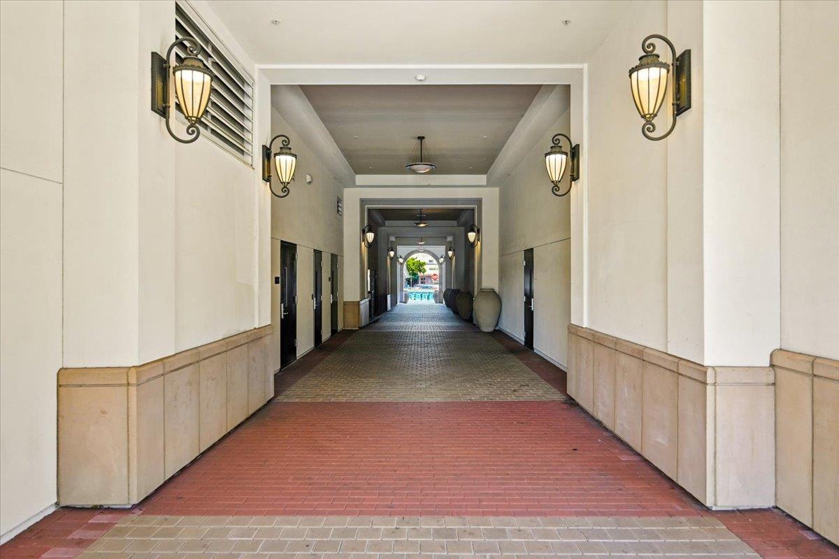 657 Walnut Street 325