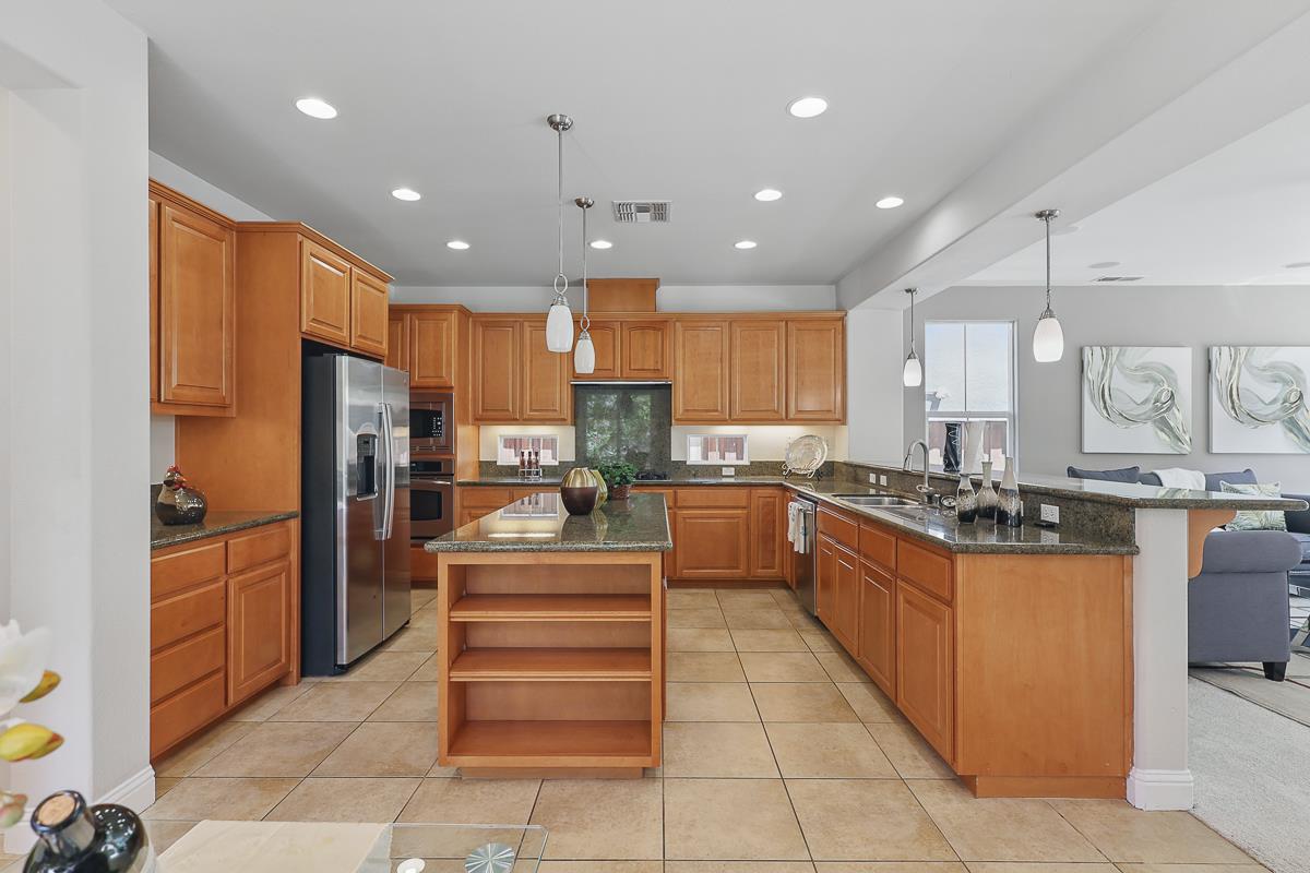 626 La Canada Avenue