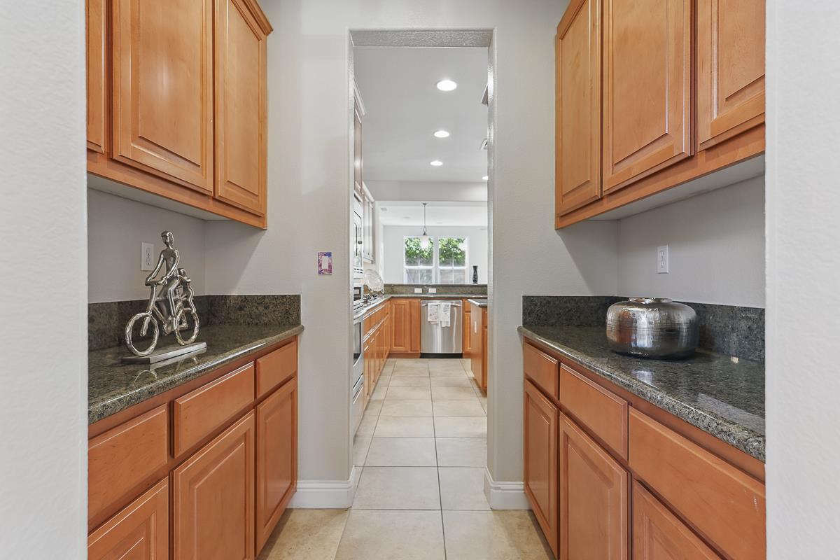 626 La Canada Avenue