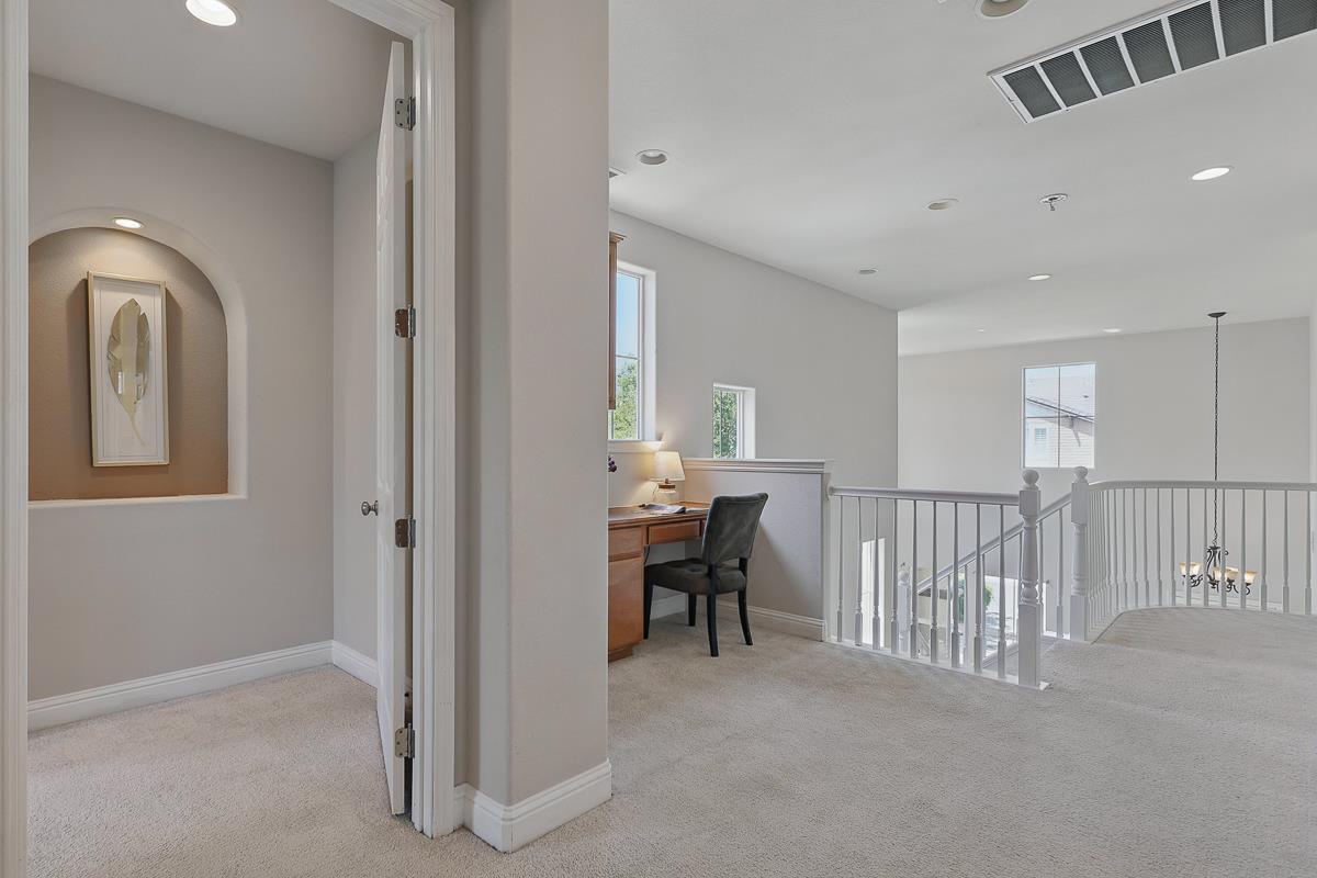 626 La Canada Avenue