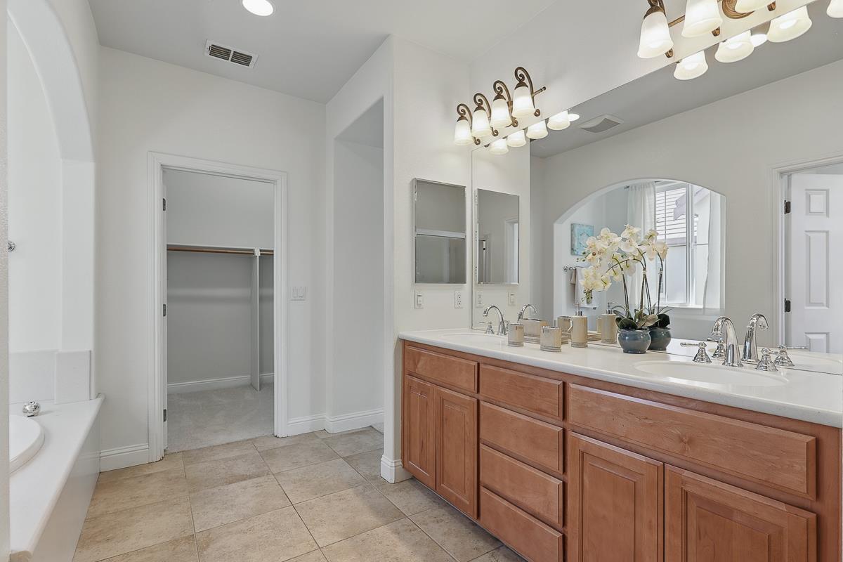 626 La Canada Avenue