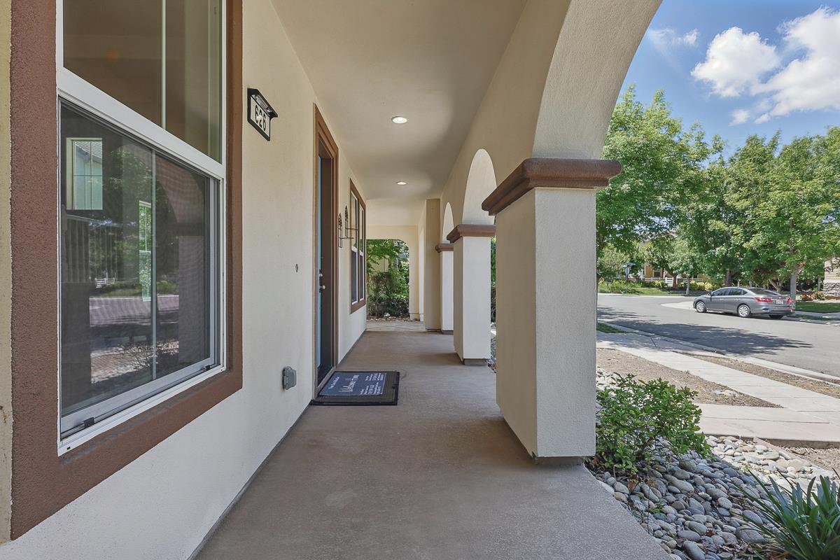 626 La Canada Avenue