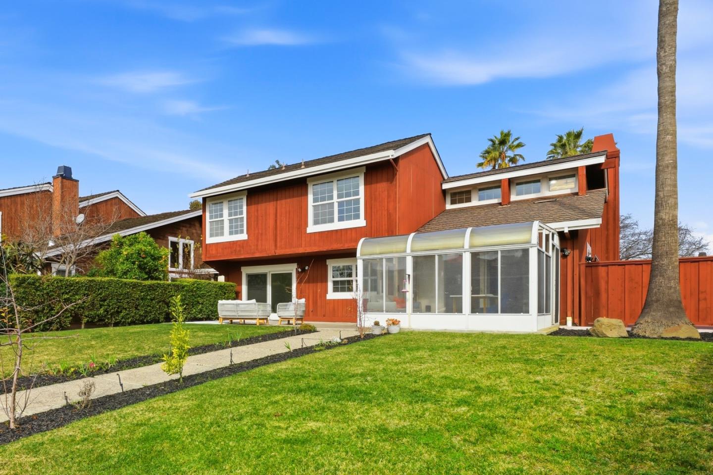 801 Grenada Lane