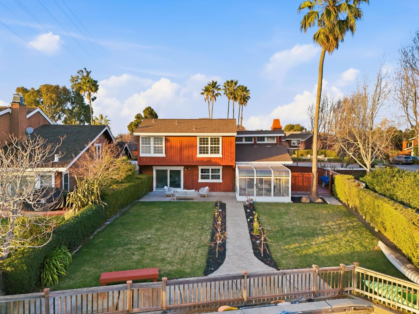 801 Grenada Lane