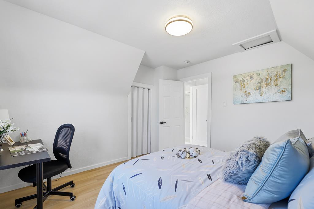 2217 East 24th Street