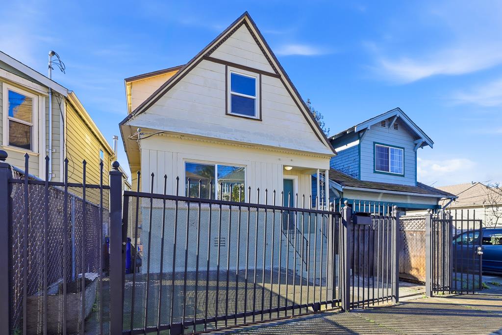 2217 East 24th Street