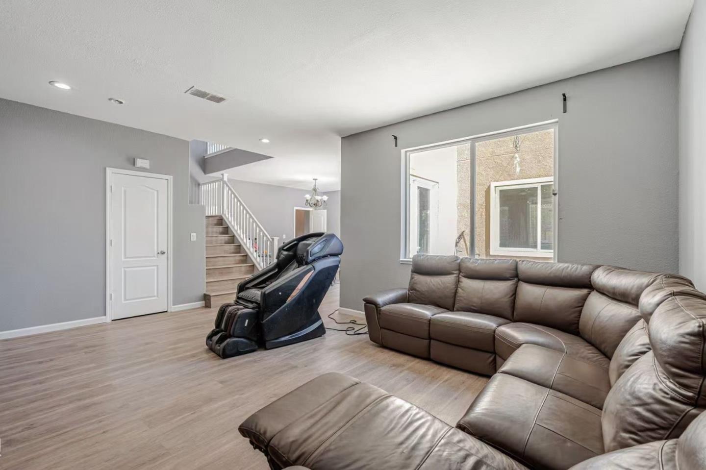 5323 Gold Creek Circle