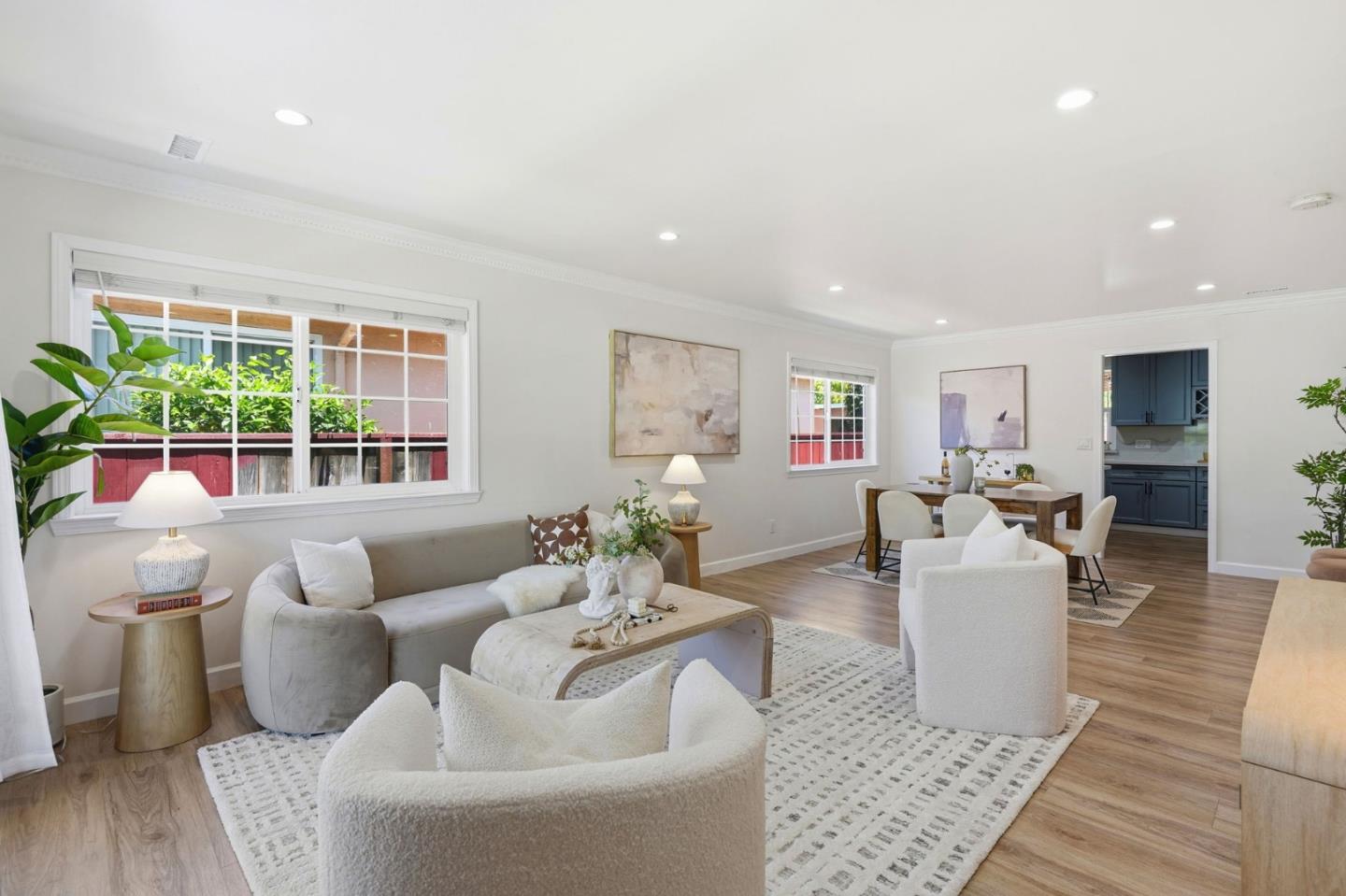 762 Portola DR
