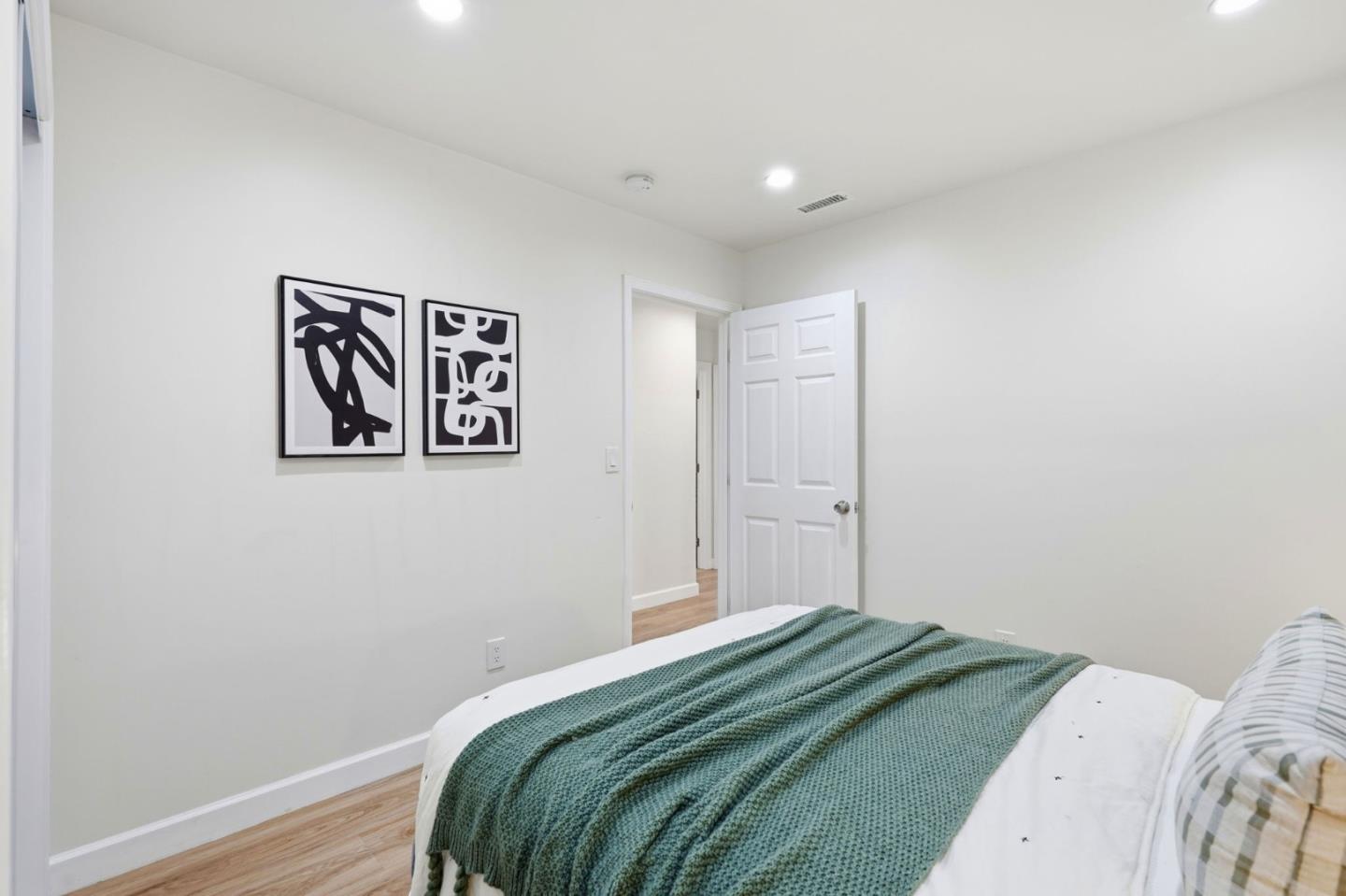 762 Portola DR