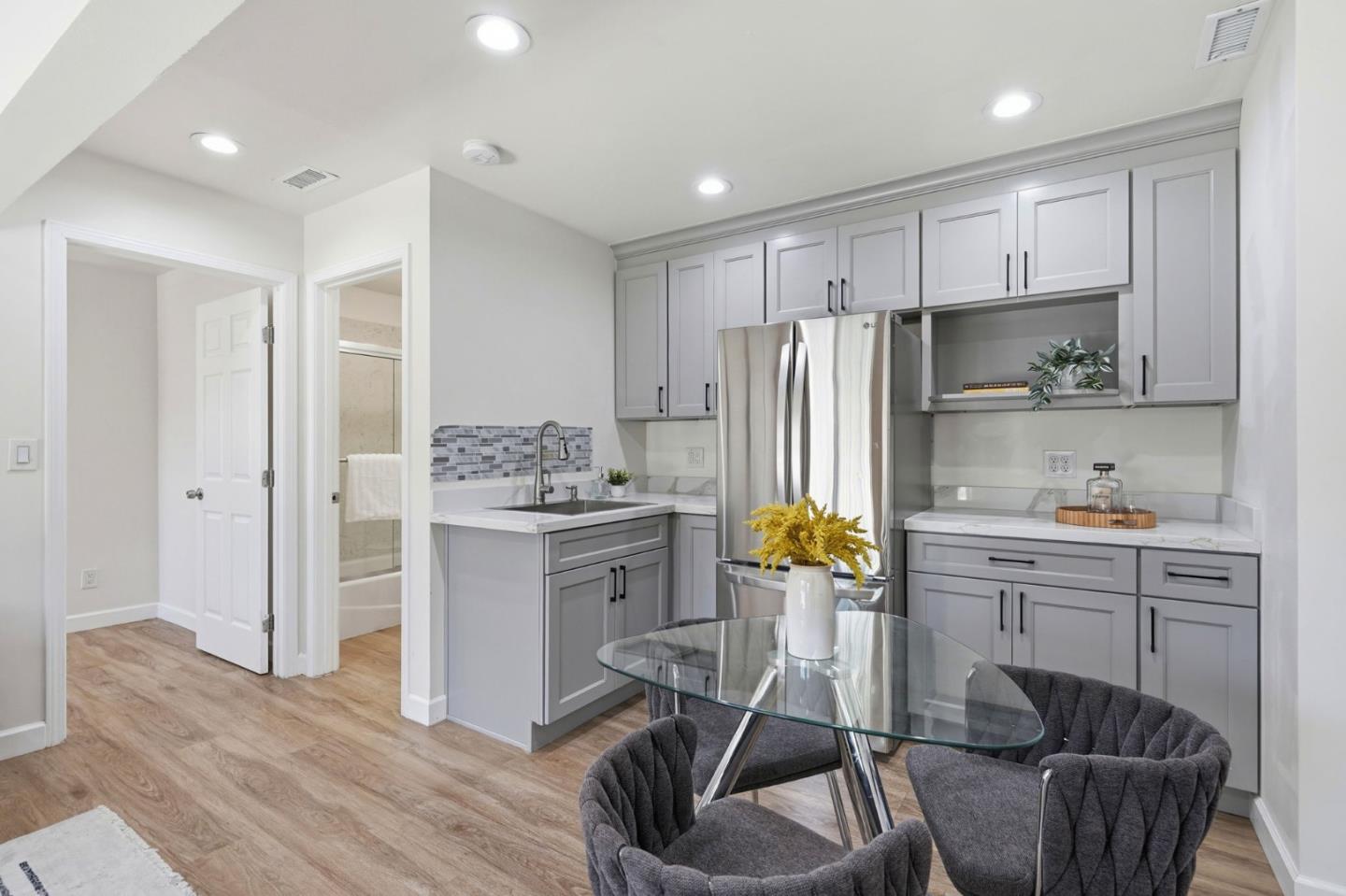 762 Portola DR