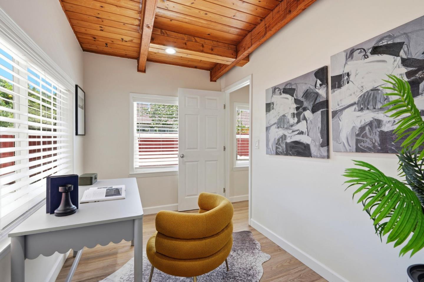 762 Portola DR