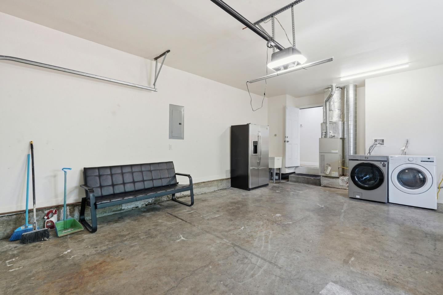 762 Portola DR