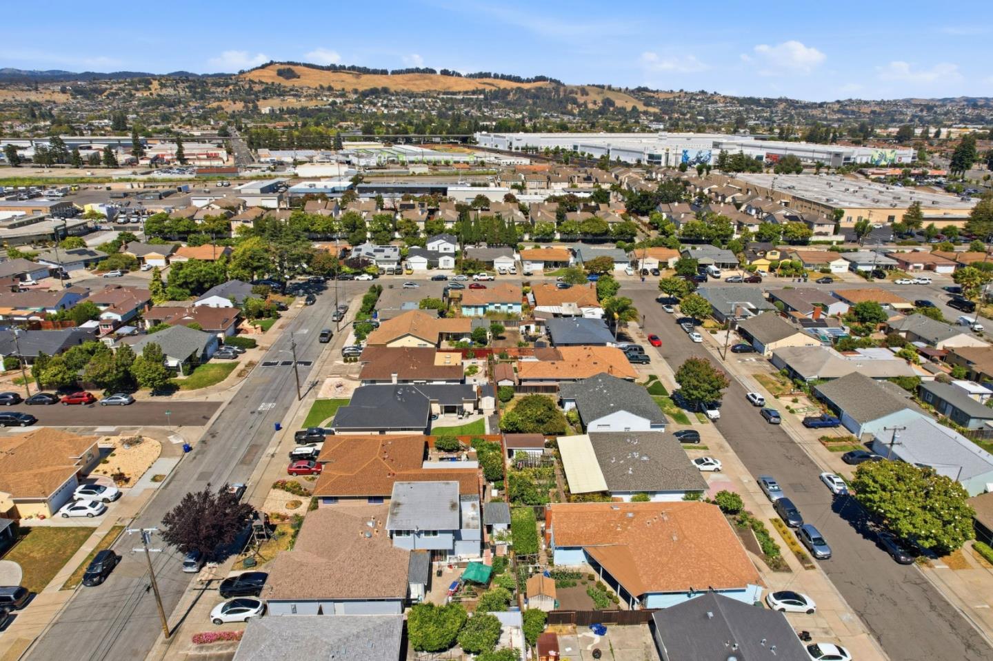 762 Portola DR