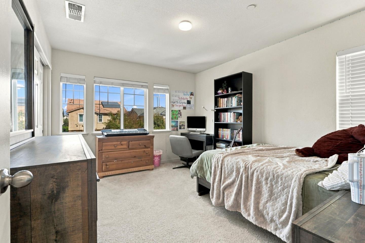 5357 Gramercy Circle