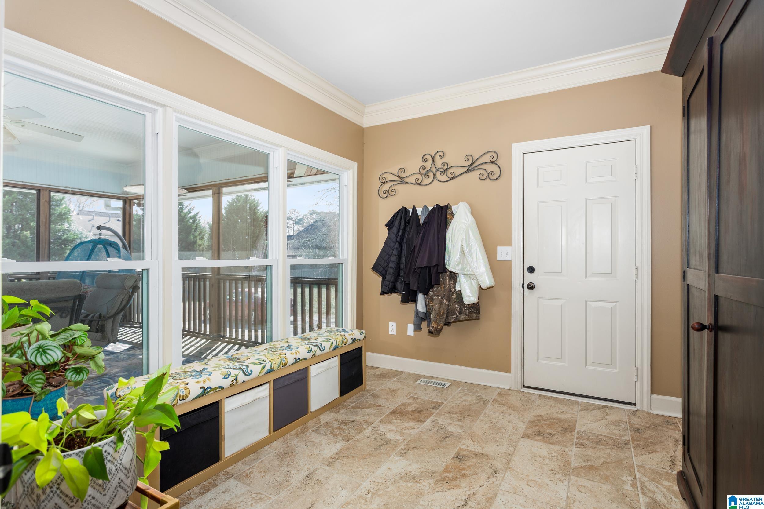 319 KENSINGTON AVENUE