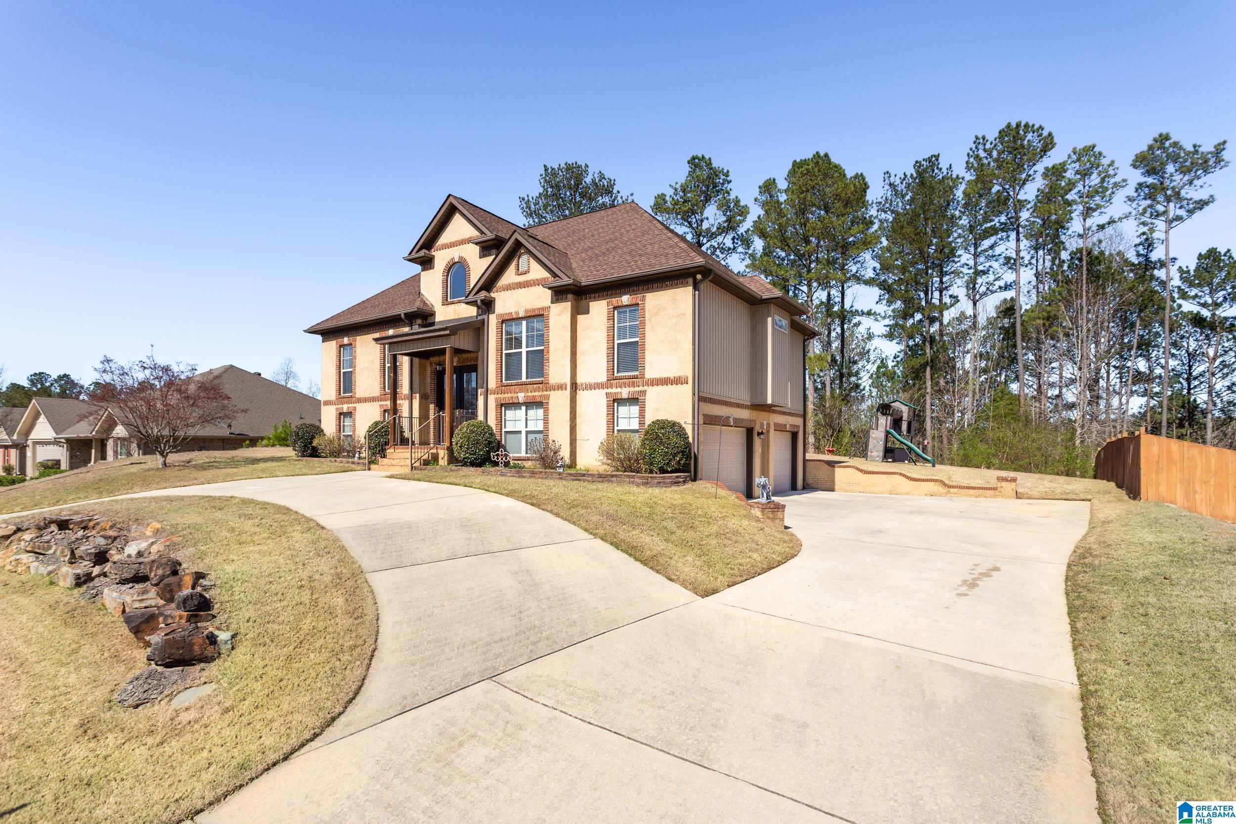 60 LAKESIDE DRIVE