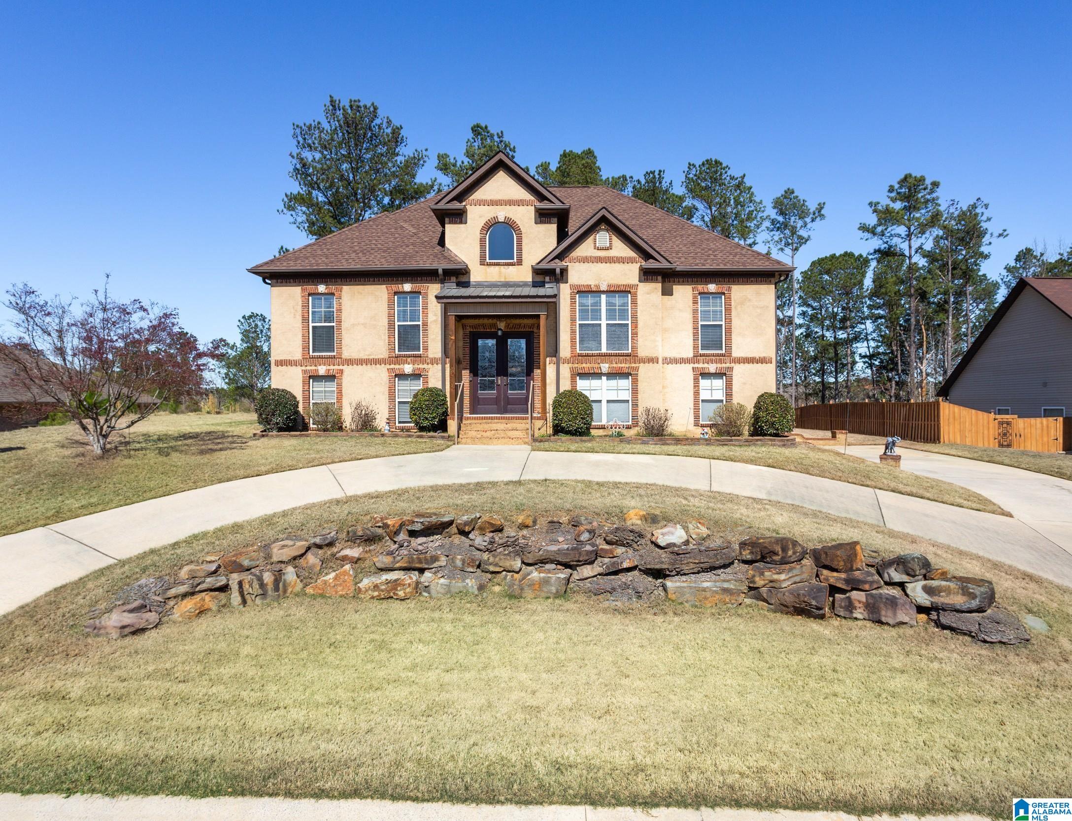 60 LAKESIDE DRIVE