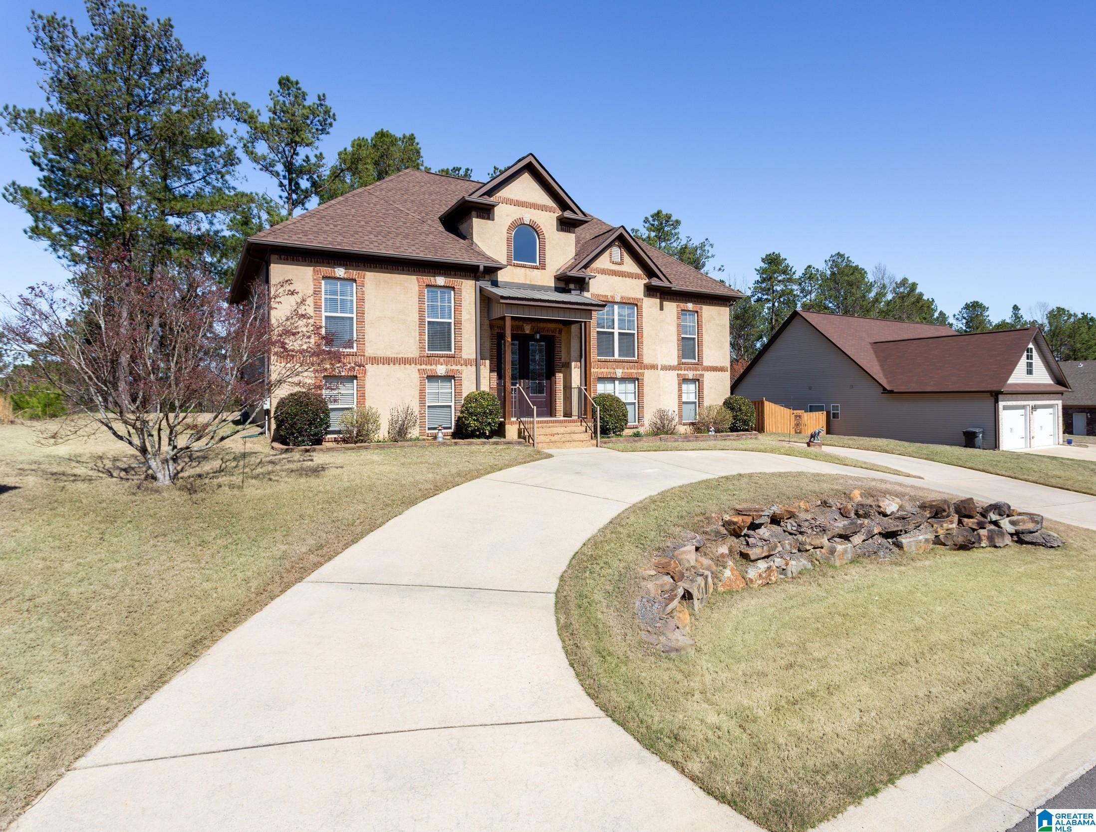 60 LAKESIDE DRIVE