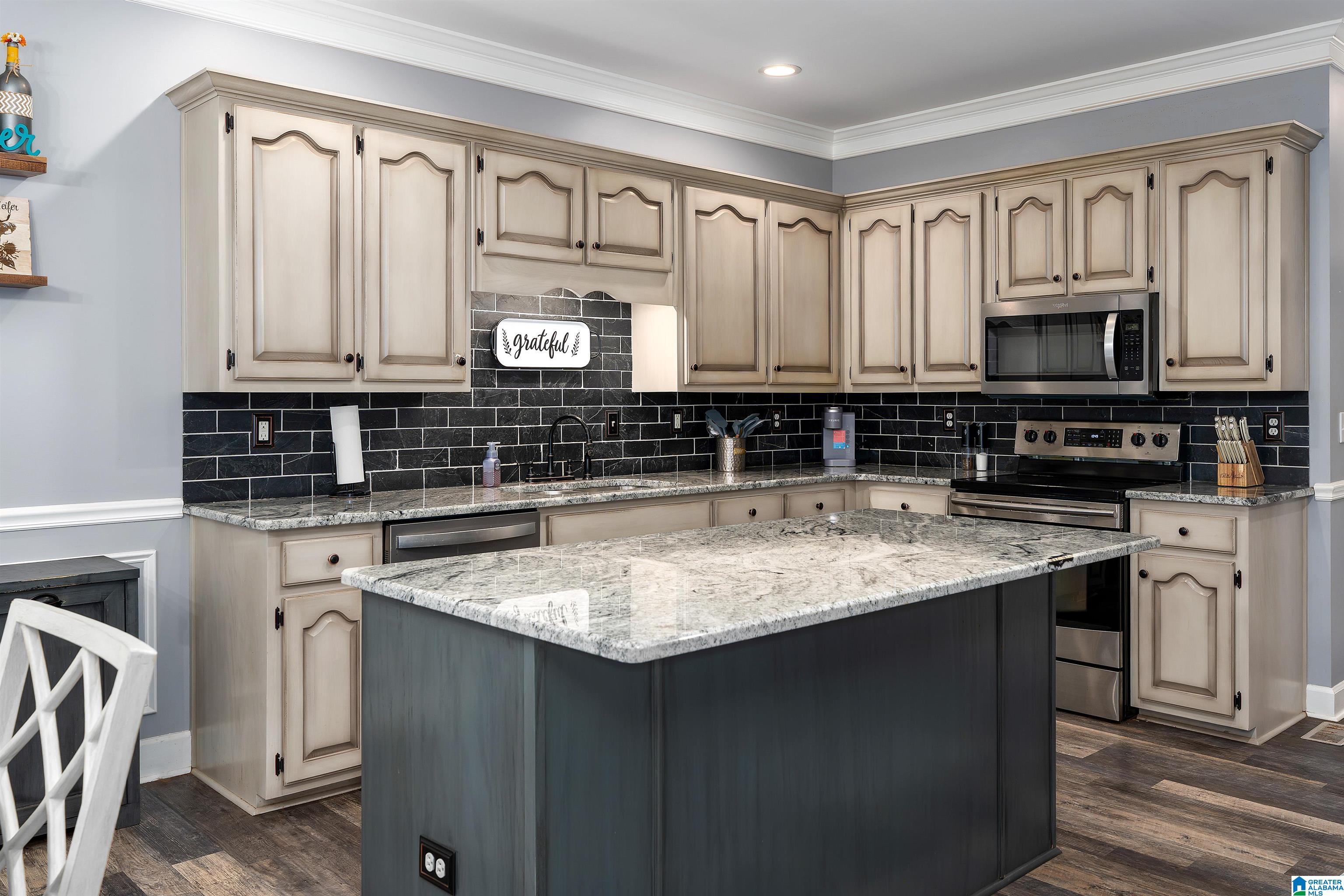 6309 WALNUT DRIVE