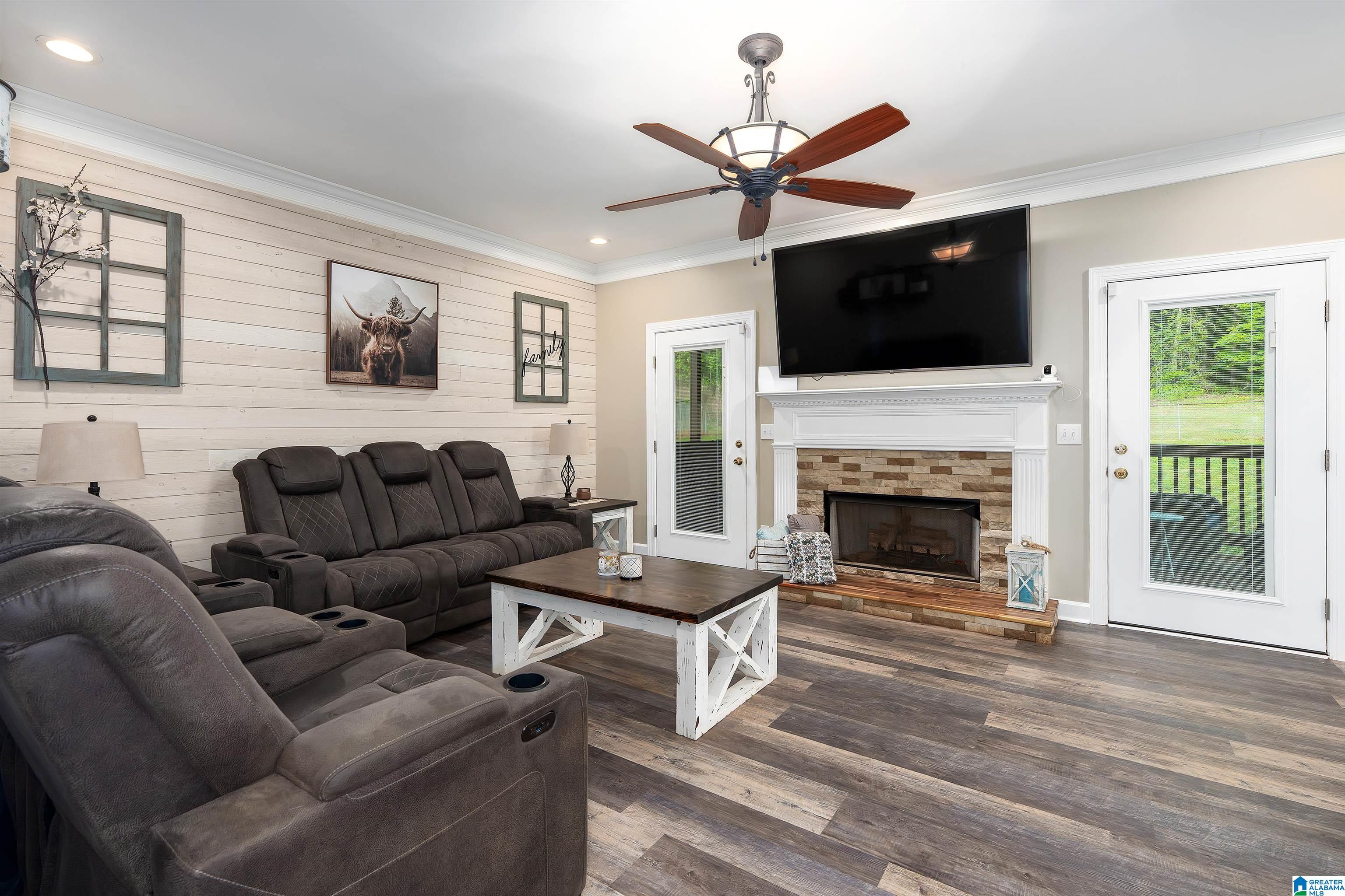 6309 WALNUT DRIVE